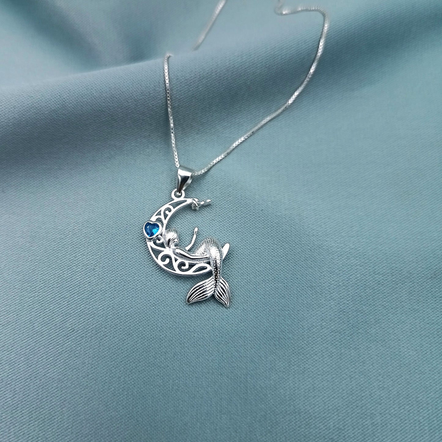 Collar Sirena en Luna