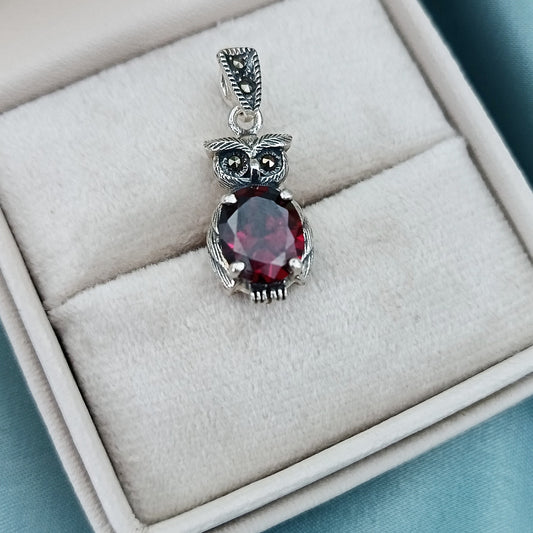 Dije de Búho Rojo  Marquesitas