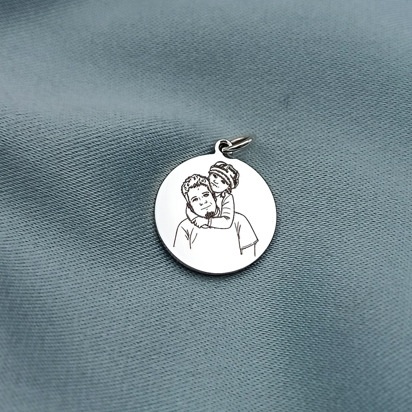 Dije placa redonda 1.5cm con grabado