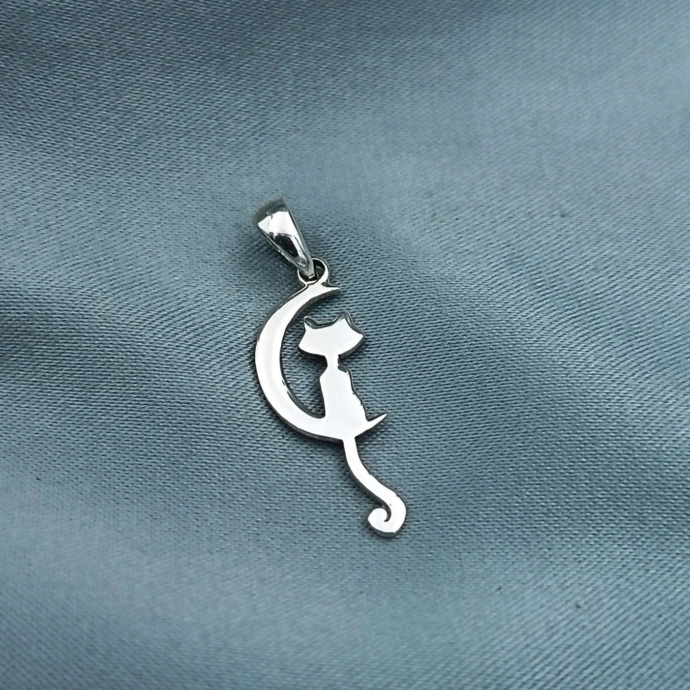 Dije Gatito Luna