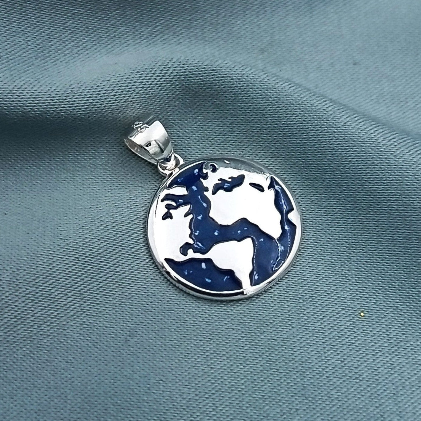 Dije Mundo Azul