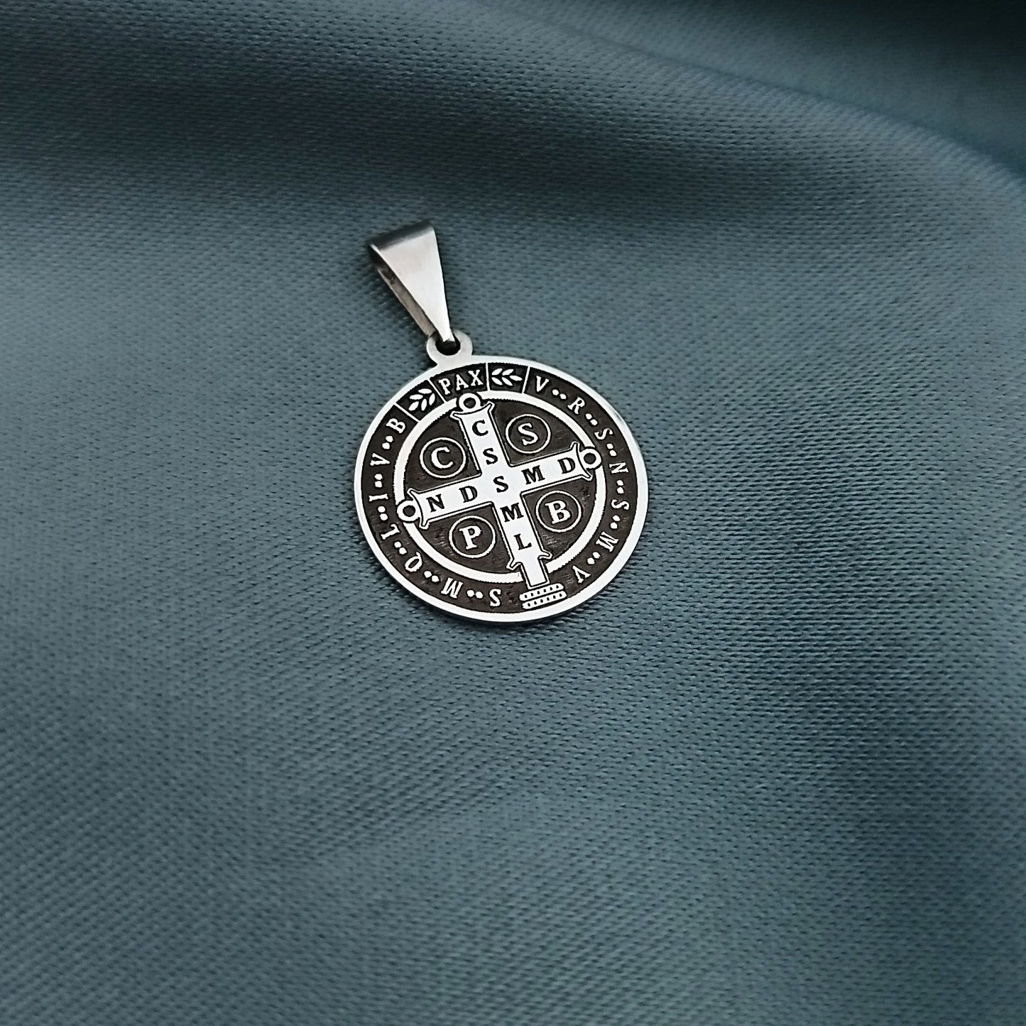 Dije San Benito 1.5cm