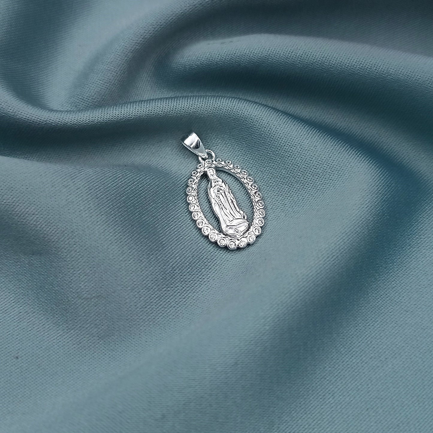 Dije Medalla Virgen de Guadalupe