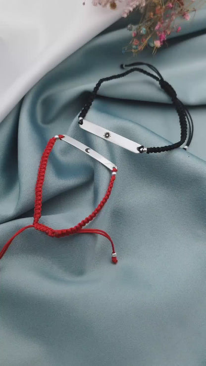 Pulsera macramé con placa grabada