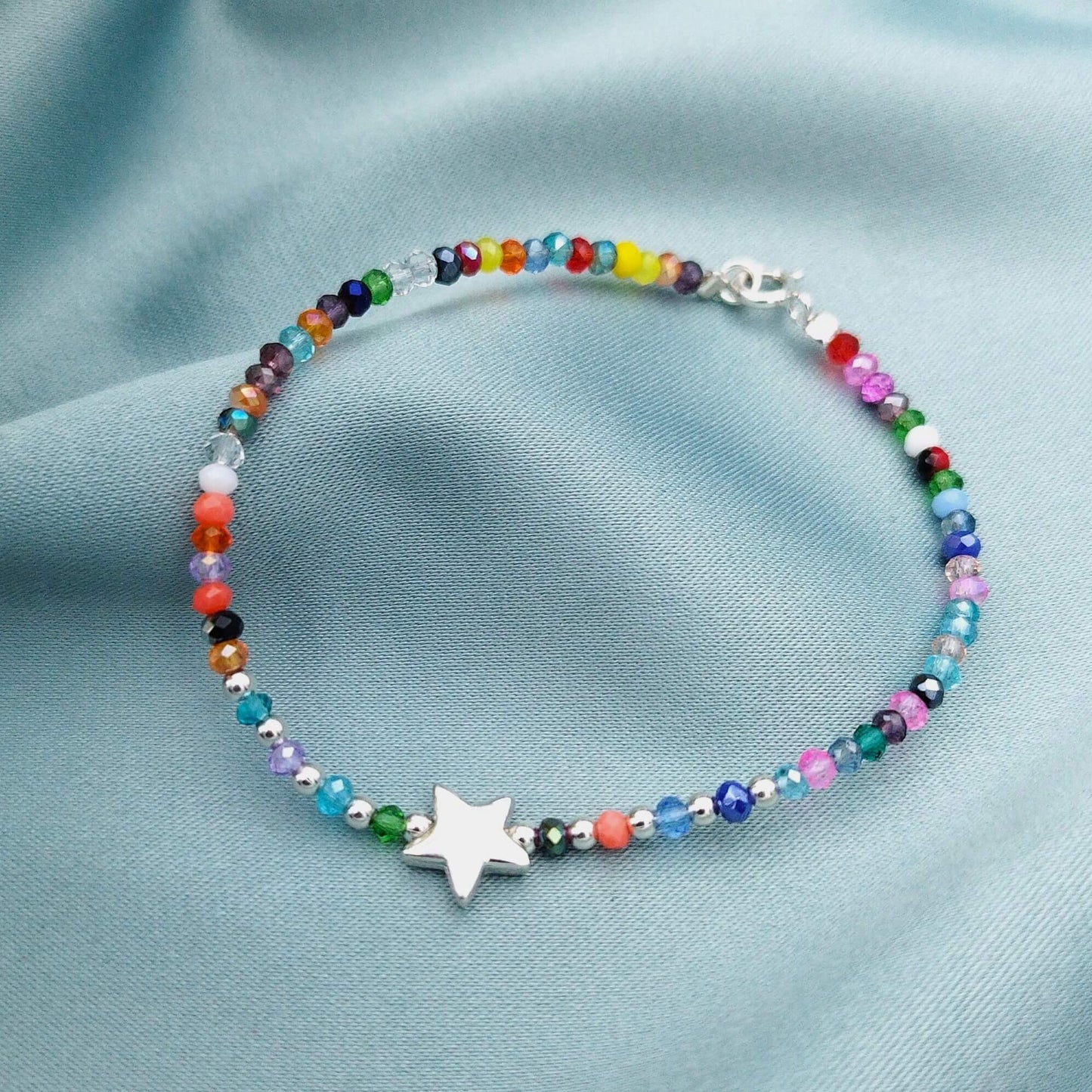 Pulsera chaquiras multicolor y estrella 3D