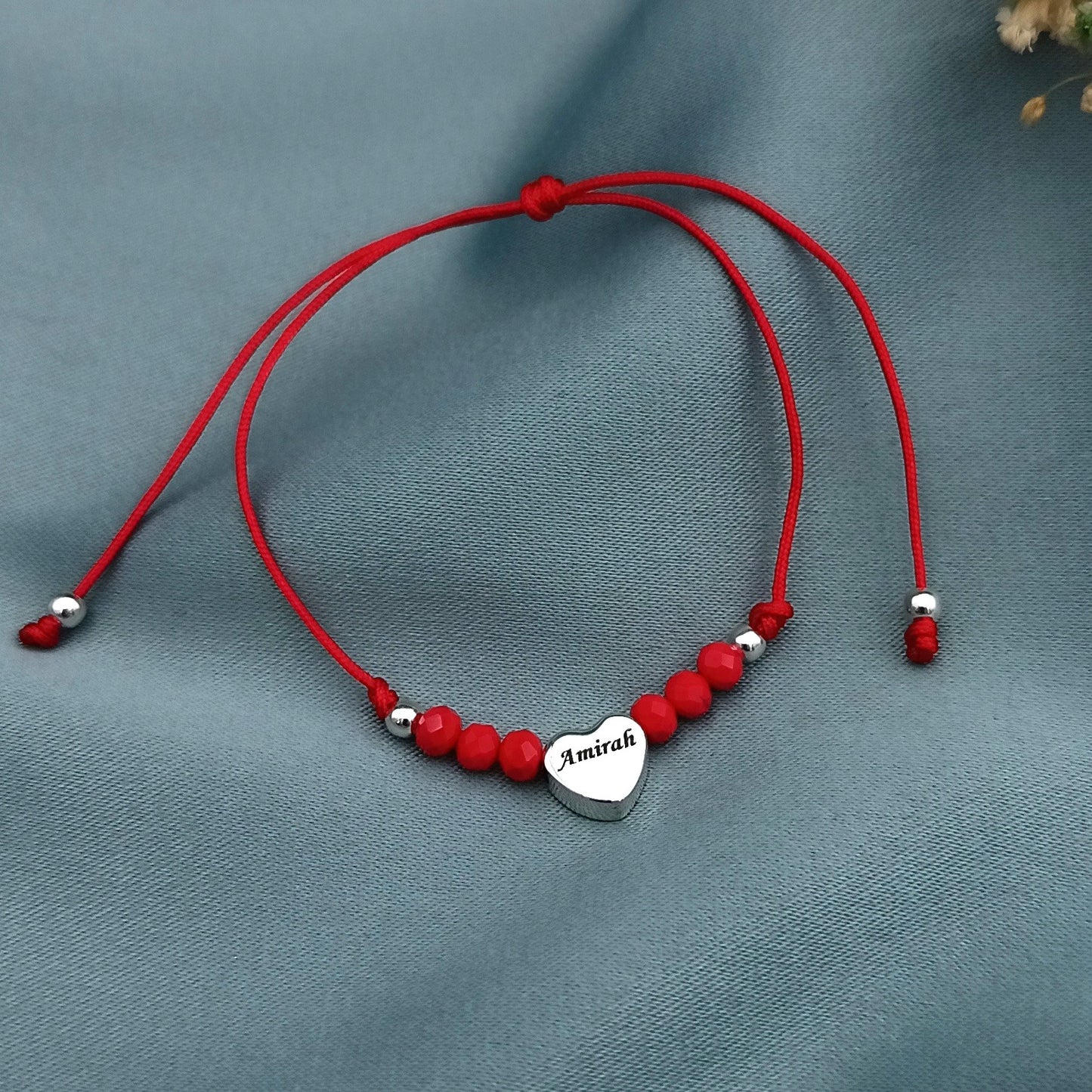Pulsera de hilo chaquiras y Corazón 3D