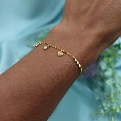 Pulsera Corazones Dorada