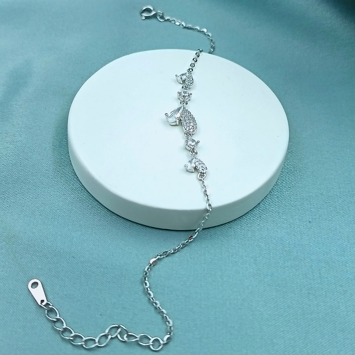 Pulsera Corazones Asimétricos