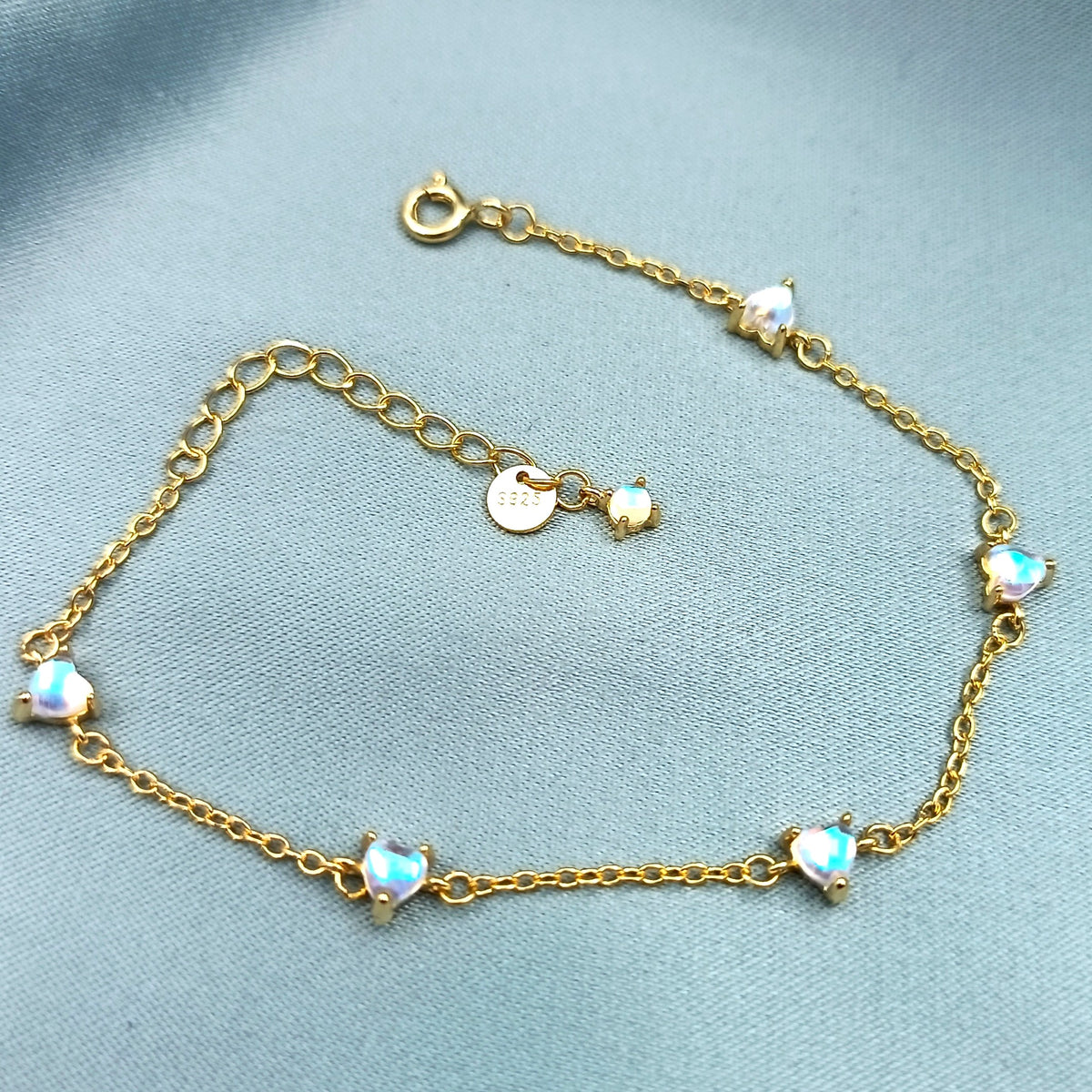 Pulsera Corazones Tornasol Dorada