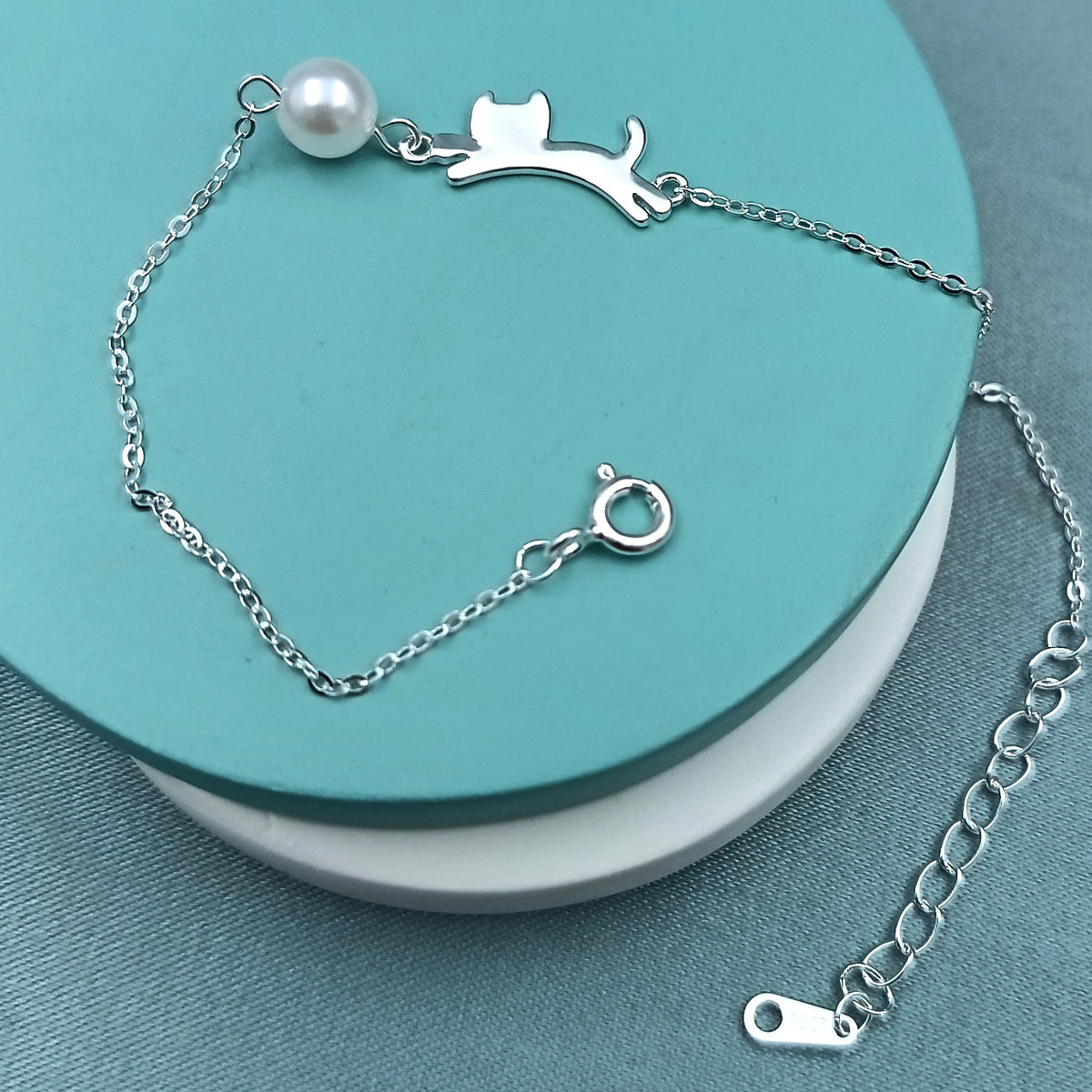 Pulsera Gato y Ovillo de Perla