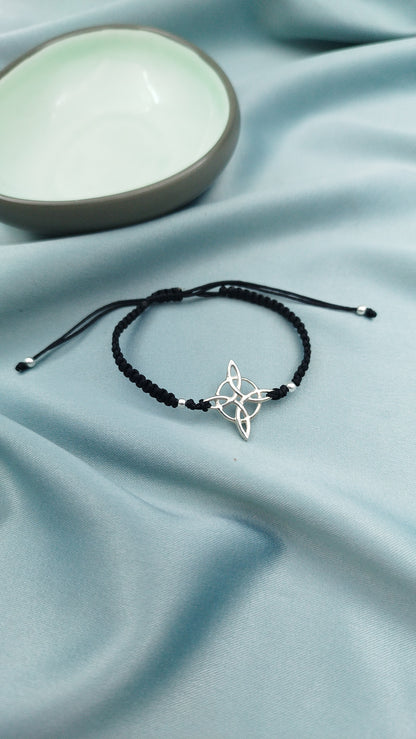 Pulsera macramé Nudo de bruja